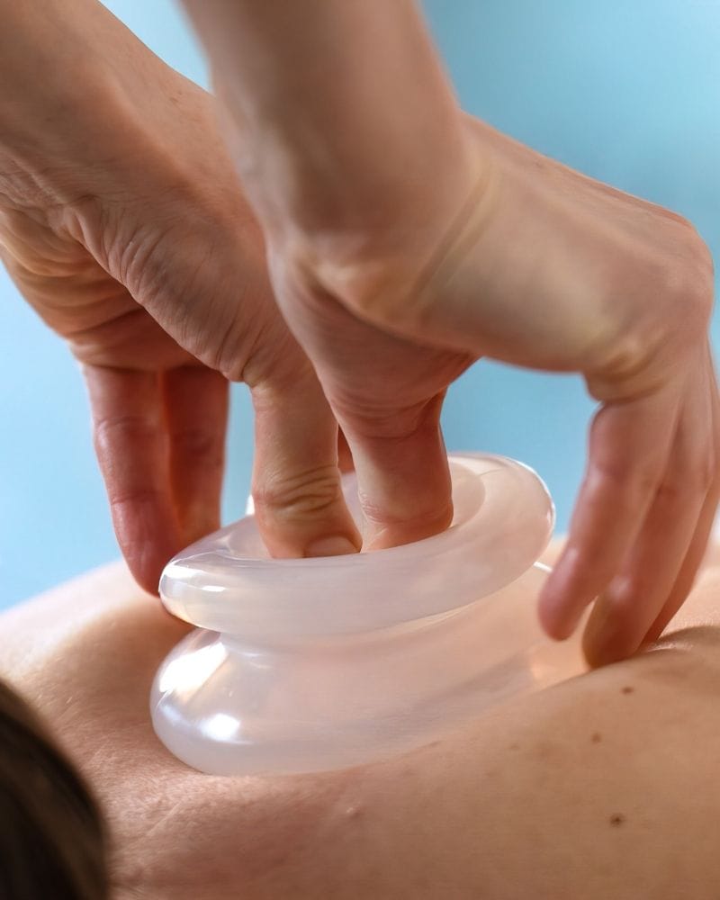 Cupping massage Almere bij Gold and Glow