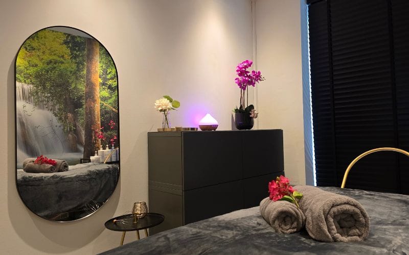 Japanese Head Spa Almere 4 Japanese Head Spa kamer Gold and Glow Almere